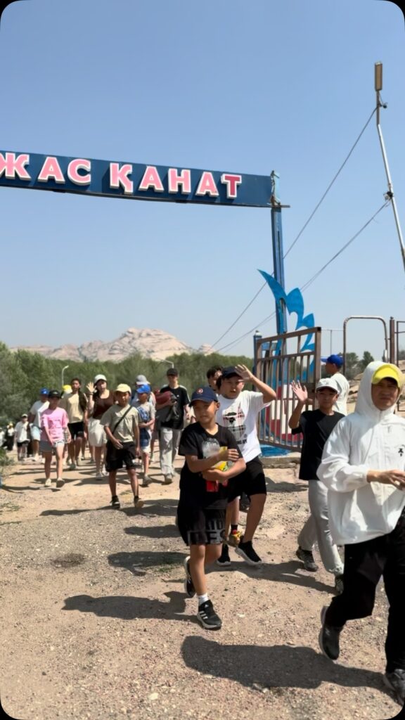 Походы — одна из самых любимых традиций отдыхающих ДООЦ «Жас&hellip;